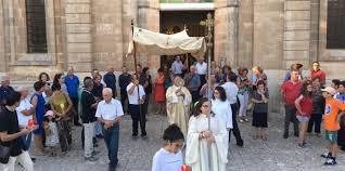 .a modica | trova su virgilio gli indirizzi, i numeri di telefono ed informazioni di tutte le aziende e i professionisti per abiti da sposa e cerimonia a modica. Modica Entra Nel Vivo La Festa Del Sacro Cuore A Pozzo Cassero Quotidiano Di Ragusa