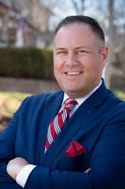 Ruth Palumbo's Instagram, Twitter & Facebook