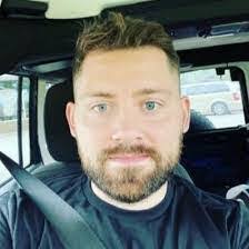 Dean Demello's Instagram, Twitter & Facebook