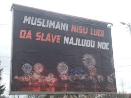 Bilbordi podijelili javnost u BiH: “Muslimani nisu ludi da slave najluđu  noć” | Crna hronika BiH