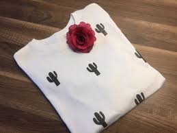 Diy bügelbilder könnt ihr ganz einfach mit servietten und frischhaltefolie günstig selber machen. Diy Bugelbild Aus Serviettentechnik Selber Machen Kleidung Verschonern Mit Und Fur Kinder Einfach Youtube