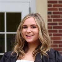 Lauren Tabor's Instagram, Twitter & Facebook