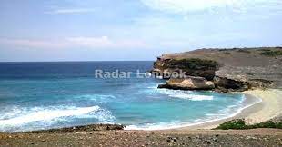 Kita akan semakin curiga dengan pasangan ketika pasangan kita. Keindahan Pantai Penyisok Menelisik Surga Tersembunyi Di Wilayah Sekaroh