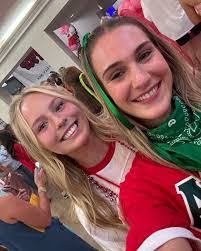 Kami Montgomery's Instagram, Twitter & Facebook