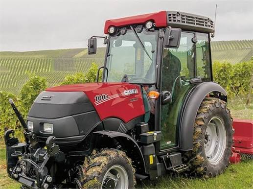 Case IH Farmall 100N Tractor