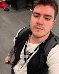 Ya casi comenzamos con nuestro programa de Miércoles 🔥Selecta Jooks y Luiz  Dubs vienen con mucho reggae y el resumen de PicNic 2025 ❤️ nos escuchamos  a partir de las 7 pm