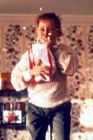 It stars macaulay culkin, joe pesci, daniel stern, john heard, and catherine o'hara. Home Alone High Quality Kevin Mccallister Photo Home Alone Movie Home Alone Christmas Movies