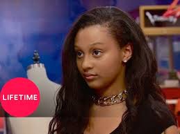 Aliyah Royale (Iris Bennett)