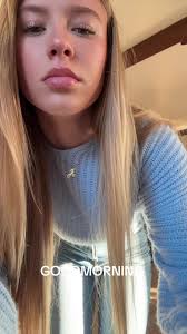 Averieday_imshufflin