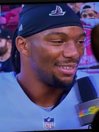 Michael Ricardo Couch (@foxxeh84)