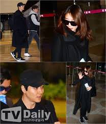 Both lee dong gun and jiyeon's agencies have yet to comment on the reports. Lee Dong Gun And T Ara S Jiyeon Spotted Wearing Couple Shoes While Departing For Their Respective Schedules Koreaboo