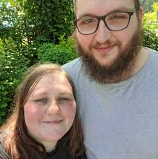 Could someone help grandson, lock is broke