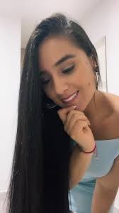 Muero por un beso de esos que no son de amigos. @majoortegon19  #tiktokcolombia #colombia #tiktokmexico #peru #tiktok #aldiaconmajo