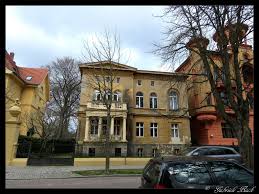 Ausgehend von bruttoeinnahmen von fünf millionen jährlich in den letzten 15 jahren hätte jauch 75 millionen euro brutto bzw. Villenviertel Rund Um Den Heiligen See In Potsdam Witten