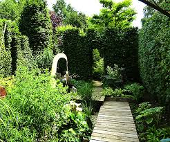 Die familie picker lädt von april bis oktober in ihr staudenparadies ein. Gartnerei Garten Picker