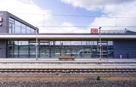 Lutherstadt wittenberg'de wittenberg kongre merkezi'ne sadece 700 metre mesafede yer alan am bahnhof, ortak salon, bahçe ve am bahnhof'ta bisiklet ve araba kiralama hizmeti verilmektedir. Bahnhof Wittenberg Architekturobjekte Heinze De