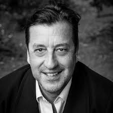 Introducing our judges for The Portugal Students Prize 2025! Joining this  year's panel are: 🎨 Howard Bilton, Founder and Chairman 🎨 Inês Valle,  Curator, writer, and creative producer 🎨 João Carlos Travassos