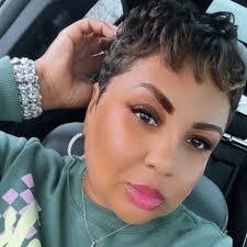 Glenda Wainwright's Instagram, Twitter & Facebook