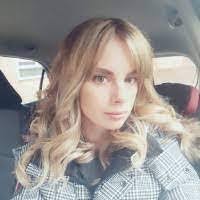 Vicki Bale's Instagram, Twitter & Facebook