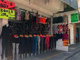 Durante un acto de campaña en la calle pedro guzmán con circuito moroleón. Zona Comercial Textil De Uriangato Gto Publicaciones Facebook