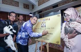 Guru terima kasih kad kraf. Kompleks Kraf Kl Diroboh Jun Depan