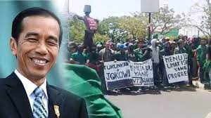 Usai pertemuan dua kontestan pileg di mrt, kondisi elit aksi baik secara langsung atau tidak, tetap jokowi sebagai sasaran. Demo Mahasiswa Umi Desak Presiden Jokowi Mundur Youtube