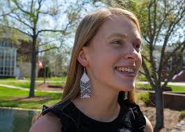 Elon student creates homemade jewelry business