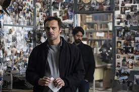 La regia è di fabio mollo ed enrico rosati, per un soggetto di valerio cilio e gianluca leoncini.le vendite internazionali della serie sono affidate ad itv studios global entertainment. Ghjtxjio4oewnm