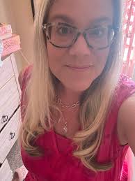 Yevu clothing sale 60% off