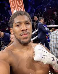 What's up Reddit, my name is Anthony Oluwafemi Olaseni Joshua. Also known  as AJ. I'm an Olympic gold medalist and 2x heavyweight world champion AMA :  r/boxingcirclejerk