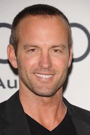 Mac Brydon Film • Età