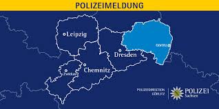 Turn right onto oak st. Polizei Sachsen On Twitter Unbekannte Verletzten Ein Pferd Auf Einer Koppel Bei Herrnhut Mehrere Fahrten Unter Drogeneinfluss Auf Der Bab14 Ein E Bike Wurde Aus Einer Garage Bei Hoyerswerda Gestohlen