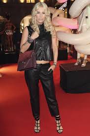 Jahrelange erfahrung im homeshopping und das gespür für das richtige design: Sarah Kern During The Hugos Tresor Bar Lounge Grand Opening Hugo Leather Fashion Celebrities