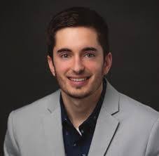 Leah Cruse's Instagram, Twitter & Facebook