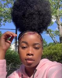 Here we will demonstrate you some ideas on how you can chose real easy to do hairstyle ideas for the black women, if you are among them then you should definitely take a look hair as this will surely be a lot of help to you. 25 Beautiful Black Women In Creative Natural Hairstyles Essence