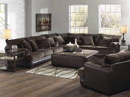 Küçük evlerde dekorasyonun en önemli noktası minimal boyutlara sahip koltuk takımı ve bu takımları yerleştirmek olduğu için bu konuyu sizler için araştırdık. Kucuk Evler Icin Koltuk Takimlari 2021 Dekorcenneti Com