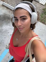 personalgrowth #brandevolution #entrepreneurship #jewishbusinesswoman  #communitybuilder #founderjourney #womeninbusiness #superconnector  #linkedindiaries