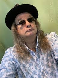 Gary Putz's Instagram, Twitter & Facebook