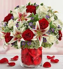 Nothing Says Be Mine Like A Mixture Of Romantic Flowers In A Gorgeous Vase Aligned With Red Rose Petals Flowers Bouquet Valentines Flowers Flowers