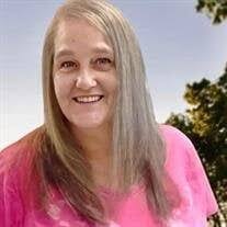 Deidre Lynn's Instagram, Twitter & Facebook