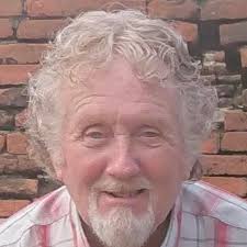 Big accident just happened at the Saltshouse Road/Bellfield Avenue mini  roundabout. Avoid the area.***