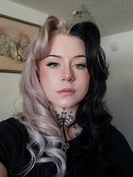 🤍🖤#cruella #splitdye #blackandwhite #fyp #tattoos #piercings