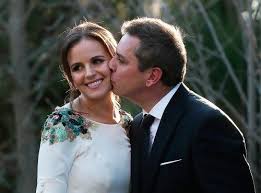 En el 2009 se sometió a una intervención quirúrgica para extirparle un lunar canceroso. Palabras De Javiera Suarez Emocionaron A Jose Miguel Vinuela En Su Matrimonio Tecache Cl