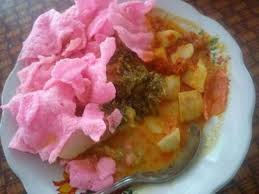 Timur pekanbaru riau 28291, kami menyediakn makanan lontong dari gulai paku sampai gulai nangka sesuai keinginan. Lontong Padang Gulai Paku Watch Your Self