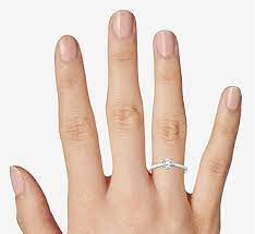 A Critical Look At Diamond Sizes On Hands With Images Useful Tips