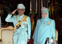 Tiga jenis syiling peringatan akan dikeluarkan iaitu emas nordic, perak dan emas. Sultan Abdullah Lafaz Sumpah Jawatan Yang Di Pertuan Agong Ke 16 Semasa Mstar