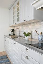 28 Elegante Weisse Kuchen Design Ideen Fur Ein Modernes Zuhause Kitchen Cabinet Design Kitchen Layout Kitchen Renovation