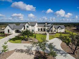 Become part of this outstanding group of building industry leaders. Builder Model Copper Ridge New Braunfels Texas Transitional Exterior Austin By Msa Architecture Interiors Houzz