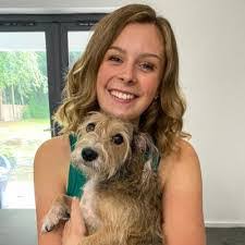 Gilda Hobson's Instagram, Twitter & Facebook