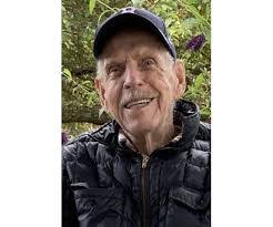 William Hepp's Instagram, Twitter & Facebook